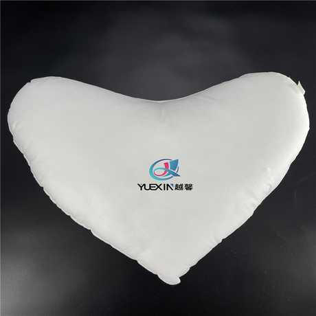 Inserto de almohada de sofá cómodo con forma de corazón